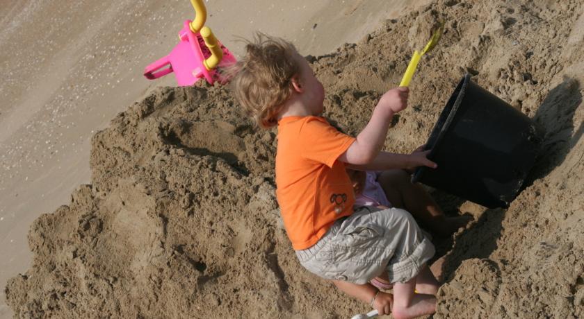 Au Coeur De La Famille Villa Knokke-Heist Oda fotoğraf